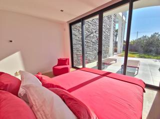 Sculptural Villa - 5