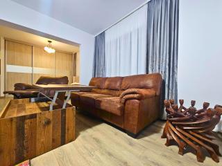 Fancy 3BD Family Friendly in Historical Centre Netflix View - 6