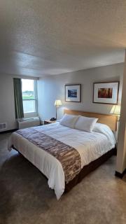 Smartwood Inn - 2