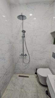 Heart of Central Sofia Apartment - Sofia - 3