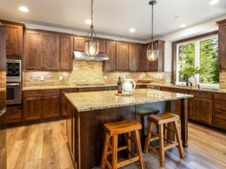 Suncadia 4 Bed Spa Game Room Retreat - 4