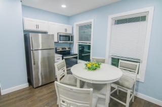 Cozy 2nd & 3rd Floor Retreat - 9