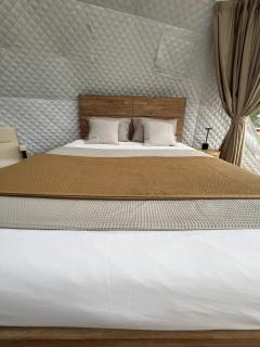 Grotto Getaway - 6