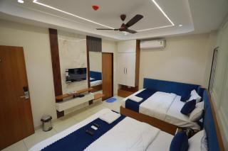 Hotel Trinetra Inn - Ujjain - 8