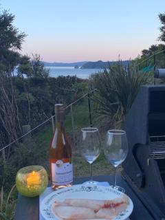 Paradise on the Hill - - 0