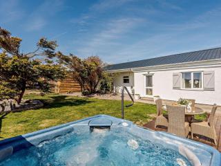 2 Bed in Caergeiliog 81515 - 9