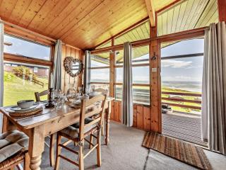 2 Bed in Aberdovey DY050 - 2