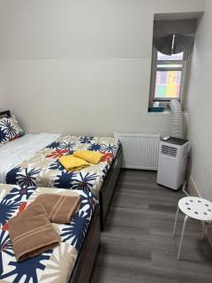 Queen Street AC SUITE-Free Wifi& Self Checkin - 1