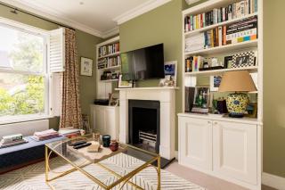 A Perfect 3 Bedroom Home with Outdoor Space - 0