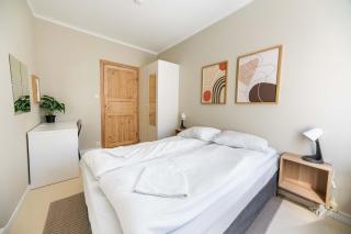 Family-Friendly Spacious 4BR near Downtown & Ocean - 7