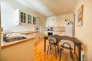 Spacious 4BR near Downtown & Ocean - 5