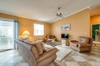 2 Mi to Spanish Springs Sq Home in The Villages - 6