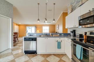2 Mi to Spanish Springs Sq Home in The Villages - 1