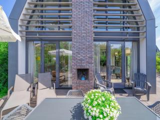 Holiday Home in Egmond near Sandy Beach - Egmond aan den Hoef - 0