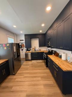 Updated 2 bedroom close to downtown and university - 3