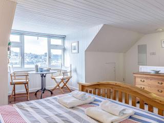 4 Bed in Polruan PC060 - 3