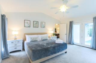 Salty Tide Getaway - Nightlife, Pool, Play, Beach - Palm Harbor - 1