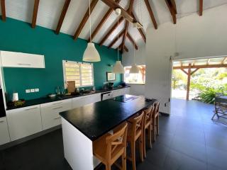 Beachfront villa with large garden and pool - 5