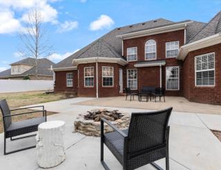 Majestic Murfreesboro Manor - Pet Friendly - 8