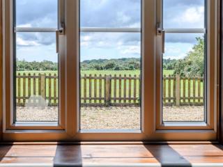 4 Bed in Redlynch 82799 - Winchester - 3