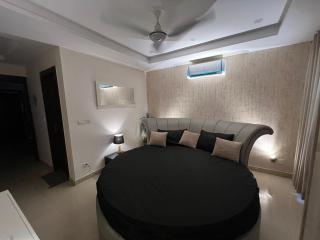 Circular Modern Retreat - Rawalpindi - 6
