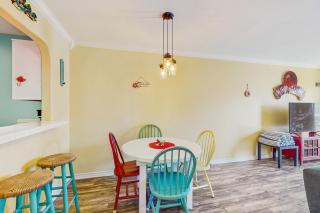 Catch The Wave Unit B - Corpus Christi - 8