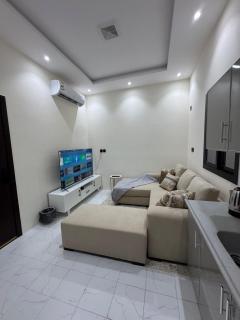 Luxurious modern apartment a quiet oasis of comfort and elegance - Jeddah - 1