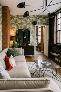 City Penthouse with 3 floors , Super King Bed , with secret garden - 0