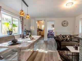 2 bed in Denbigh 90461 - 6