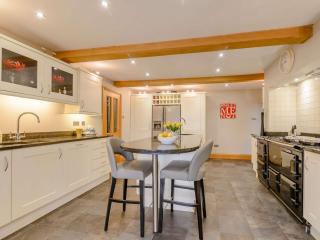 3 Bed in Halifax 90209 - 1