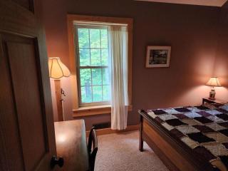 River Bend Escape by Leavetown Vacations - 7