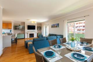 Spacious Beach Condo with SeaViews - 7