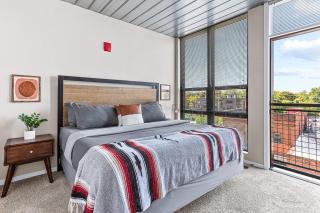 6 Modern Apts - 12 Beds w Parking - Near Kerrytown - Ann Arbor - 9