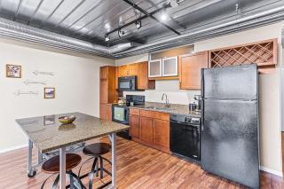6 Modern Apts - 12 Beds w Parking - Near Kerrytown - Ann Arbor - 2