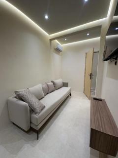 STUDIO HIGH LuX 01 - 2