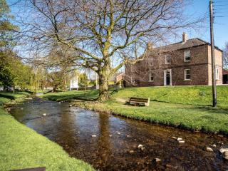 6 Bed in Richmond 6mls 52779 - Catterick Bridge - 9