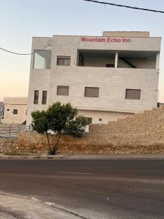 Mountain Echo Inn - 8