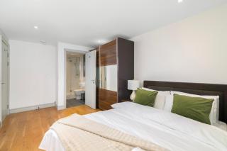 1-Min to Wembley Station, Walk to Stadium - 7