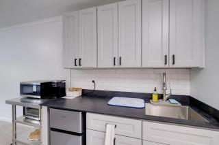 Dock Access Waterfront Studio in Colonial Beach! - 2