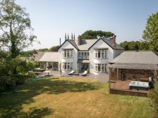 5 Bed in Bude 85698 - Poughill - 0