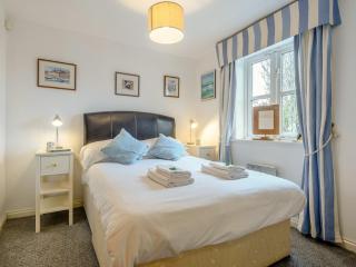3 Bed in Brixham BX050 - 3