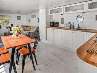 2 Bed in East Cowes 91563 - Whippingham - 2