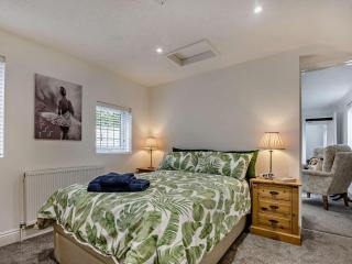 3 Bed in Bognor Regis 93447 - Bognor Regis - 5