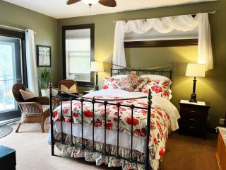 Wolf Creek Bed and Breakfast - 1