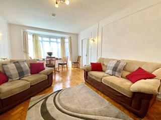 2 Bed in Shanklin IC004 - Shanklin - 9