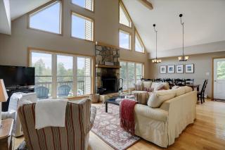 Four Seasons Chalet - 0