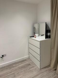 room with great access to central London - Londra - 8