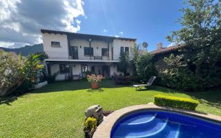 Azvlik - Antigua Guatemala - 0