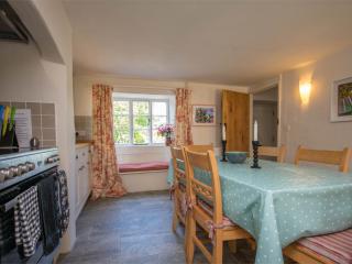 3 Bed in Uploders DC059 - Loders - 3