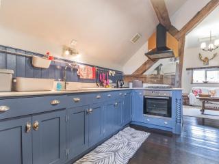 2 Bed in Bewdley CC090 - Bayton - 1